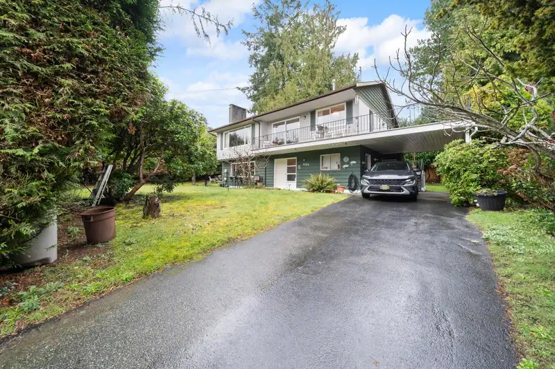 1553 55A STREET - photo 3 of 40
