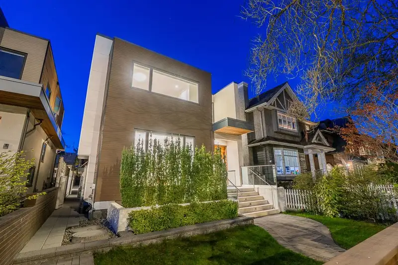 4691 W 9TH AVENUE - photo 3 of 31