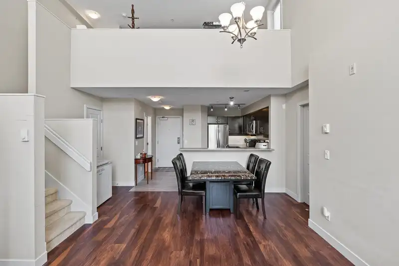 452 10838 CITY PARKWAY - photo 2 of 16