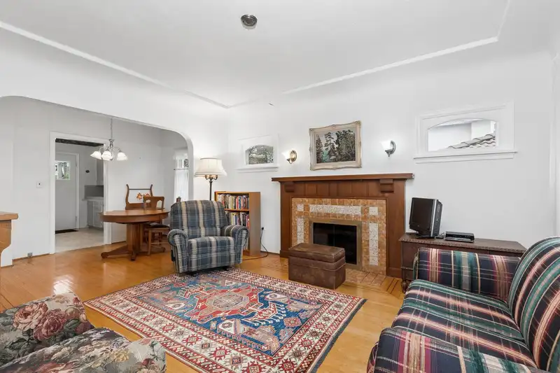 7621 CARTIER STREET - photo 4 of 22