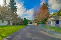 4223 200A STREET - thumbnail 36