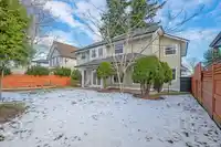 1911 140A STREET - thumbnail 38