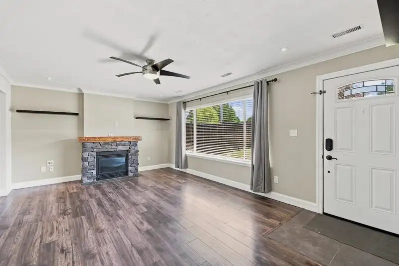 26647 30A AVENUE - photo 4 of 33
