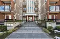 203 4882 SLOCAN STREET - thumbnail 1