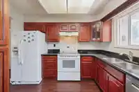 6086 49 AVENUE - thumbnail 12