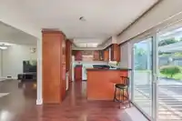 6086 49 AVENUE - thumbnail 10