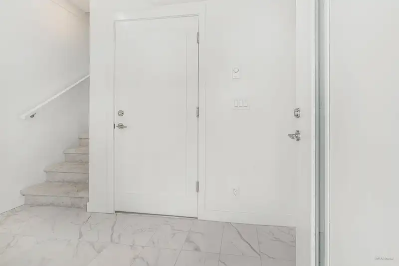 78 10333 RIVER DRIVE - photo 4 of 32