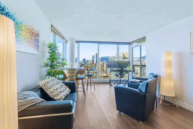 3608 1033 MARINASIDE CRESCENT - photo 3 of 32