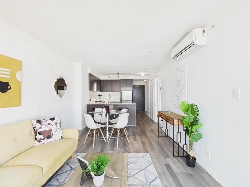 1311 7988 ACKROYD ROAD - photo 3 of 24