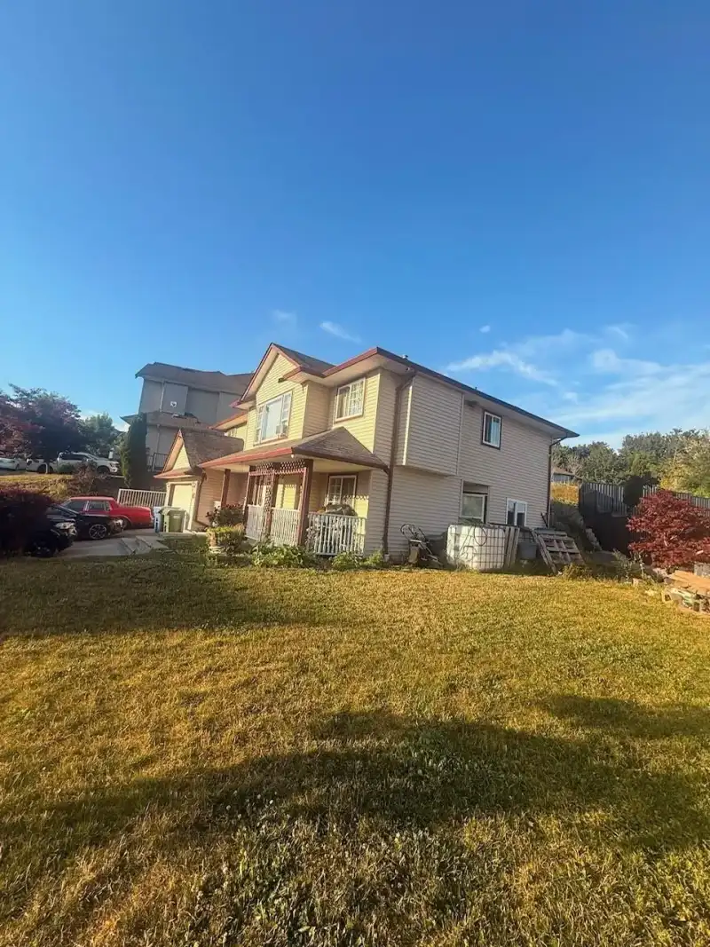 3368 NIGHTINGALE DRIVE - photo 1 of 2