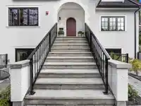 1 4088 MAPLE CRESCENT - thumbnail 2