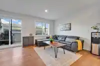 3 2338 KELLY AVENUE - thumbnail 16