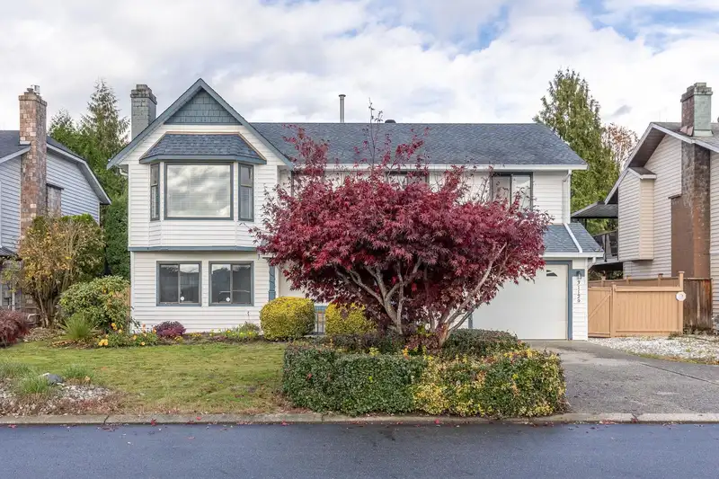 31129 GARDNER AVENUE - photo 2 of 38