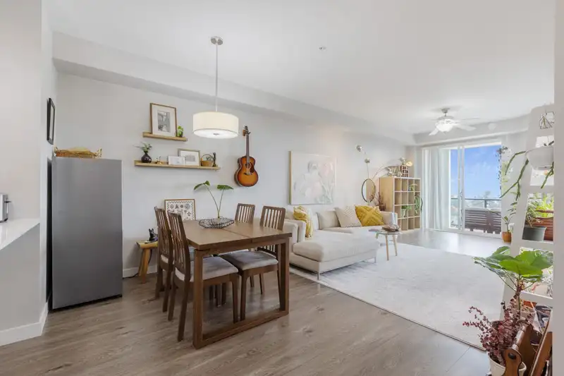 502 20826 72 AVENUE - photo 4 of 30