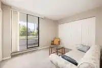 302 1480 DUCHESS AVENUE - thumbnail 24
