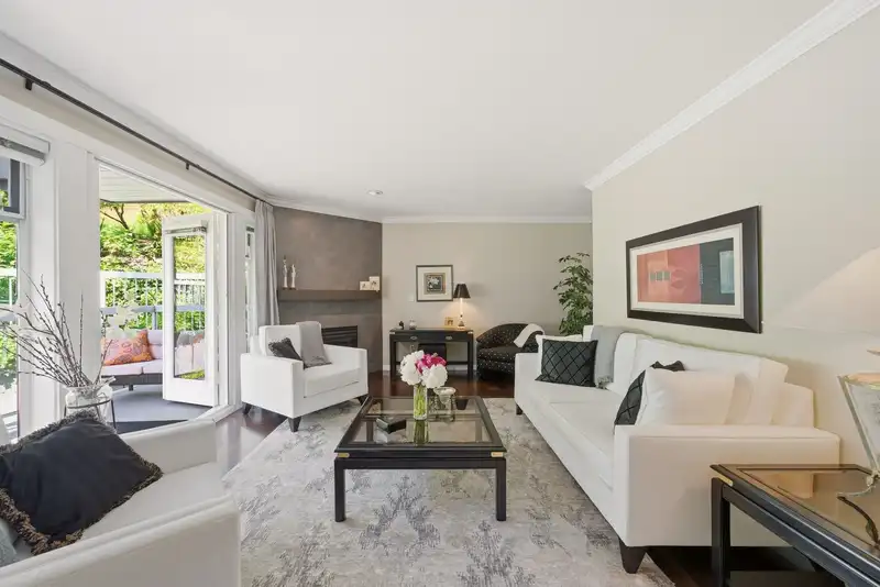 38 72 JAMIESON COURT - photo 4 of 40