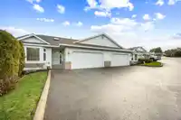 9 3054 TRAFALGAR STREET - thumbnail 1