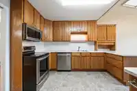 9 3054 TRAFALGAR STREET - thumbnail 4
