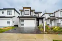 7519 205 STREET - thumbnail 1