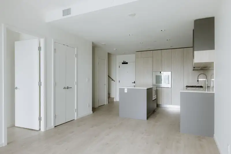 833 6300 MINORU BOULEVARD - photo 4 of 12