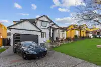 8379 152A STREET - thumbnail 1