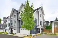 33 7640 197 STREET - thumbnail 1