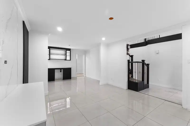 6138 134A STREET - photo 2 of 40