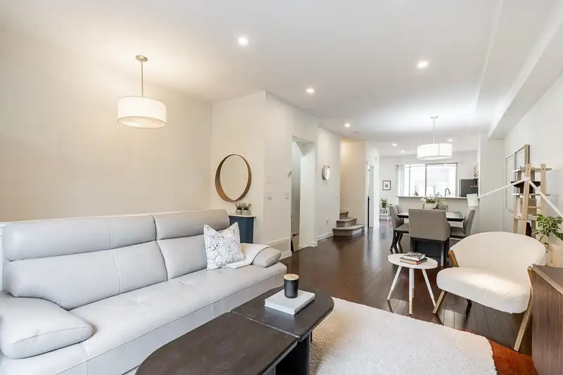 8 100 KLAHANIE DRIVE - photo 4 of 40
