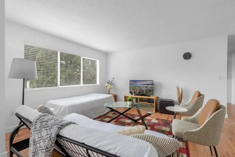 308 5664 200 STREET - photo 2 of 31