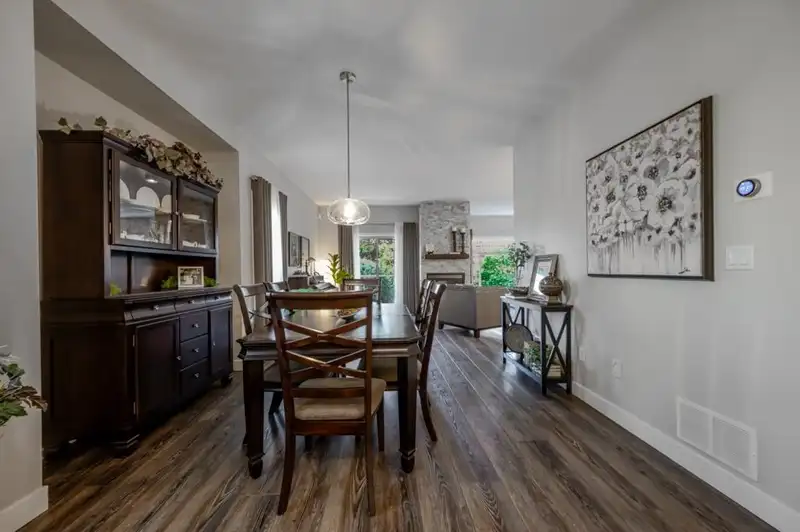 3 34159 FRASER STREET - photo 3 of 40