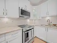 A114 8233 208B STREET - thumbnail 14