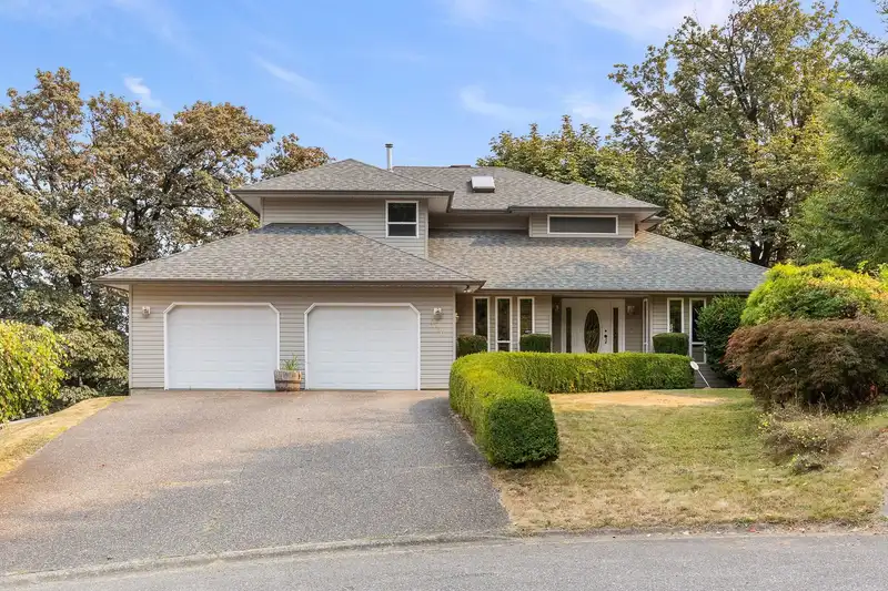 8630 SUNBURST PLACE - photo 4 of 38