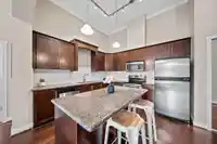 421 2628 MAPLE STREET - thumbnail 2