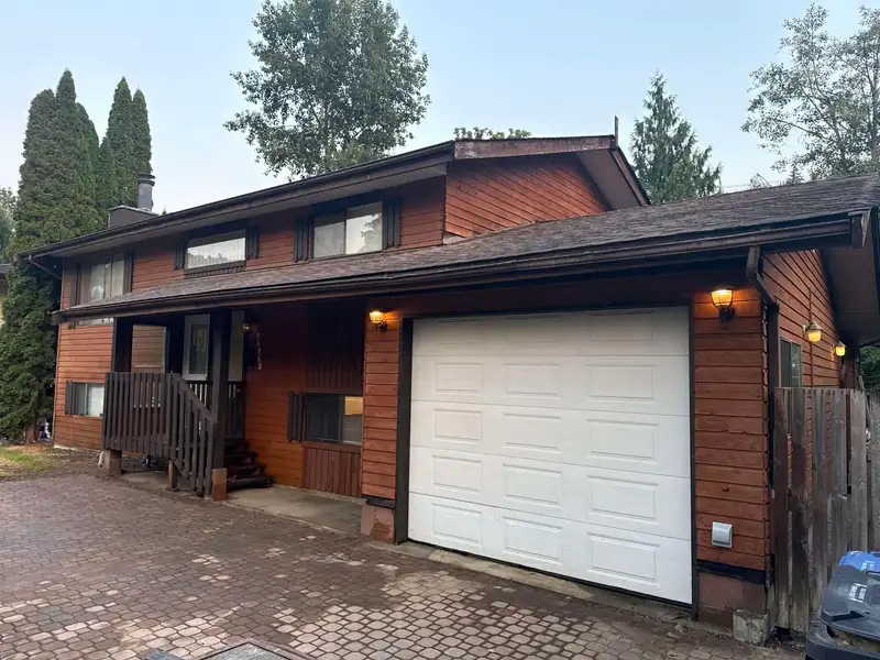 35368 WELLS GRAY AVENUE - photo 2 of 40