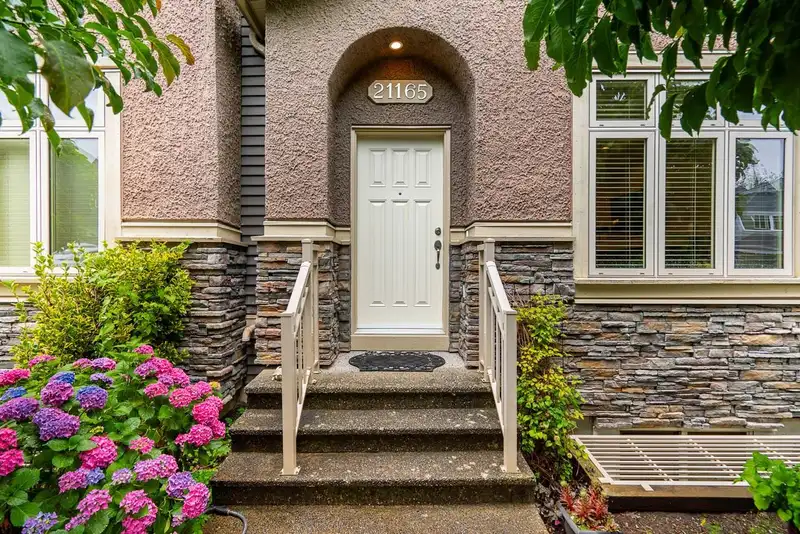 21165 77B AVENUE - photo 1 of 34