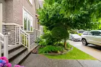 21165 77B AVENUE - thumbnail 3