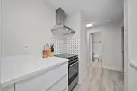 215 1080 PACIFIC STREET - thumbnail 11