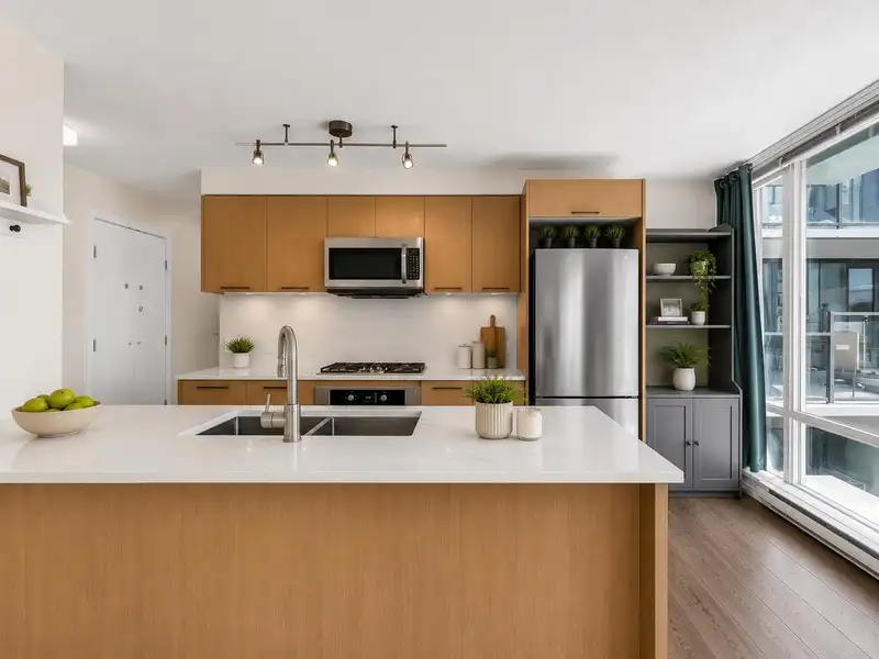 1501 7988 ACKROYD ROAD - photo 2 of 34
