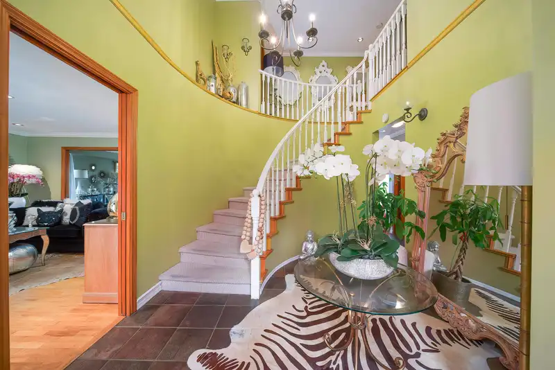 5343 MONTE BRE CRESCENT - photo 3 of 24