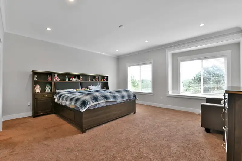7 3363 HORN STREET - photo 4 of 39