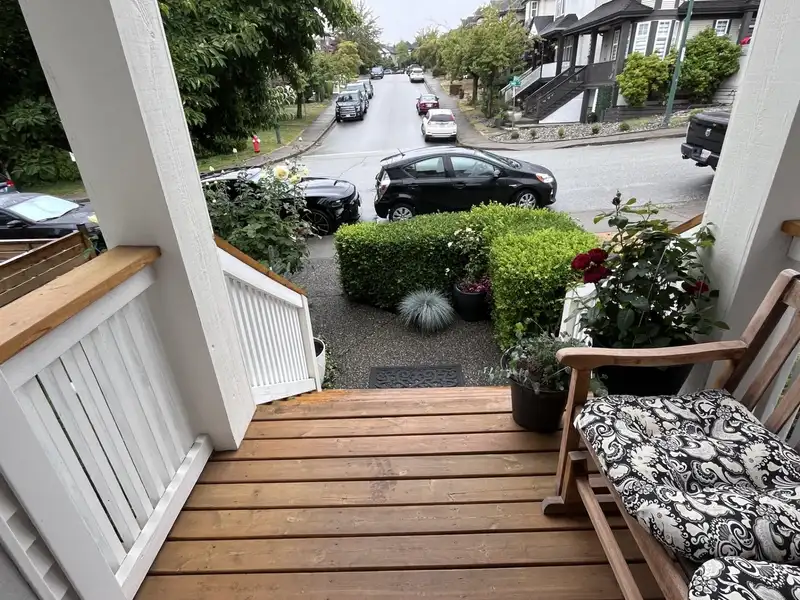 5776 149 STREET - photo 2 of 40
