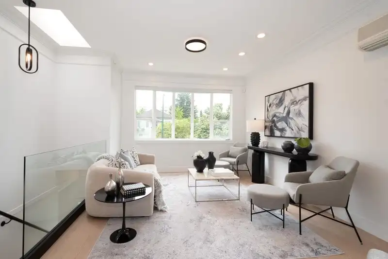 827 E 32ND AVENUE - photo 1 of 39
