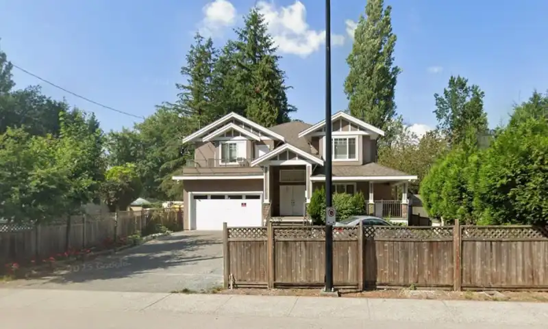 14065 100 AVENUE - photo 1 of 19