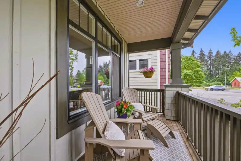 9352 SINGH STREET - photo 3 of 37