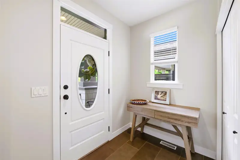 9352 SINGH STREET - photo 4 of 37