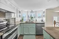 7588 150A STREET - thumbnail 15