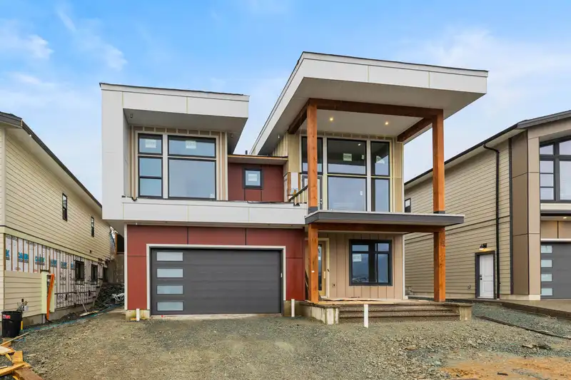 47262 VALERIE PLACE - photo 1 of 40