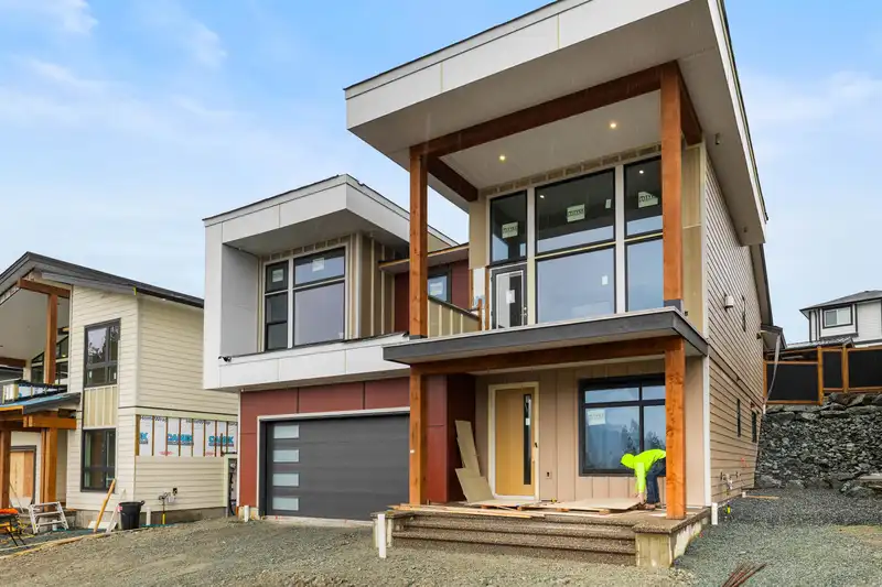 47262 VALERIE PLACE - photo 2 of 40