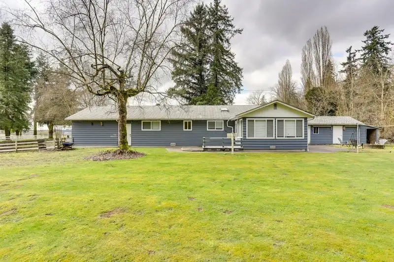 8964 184 STREET - photo 1 of 21