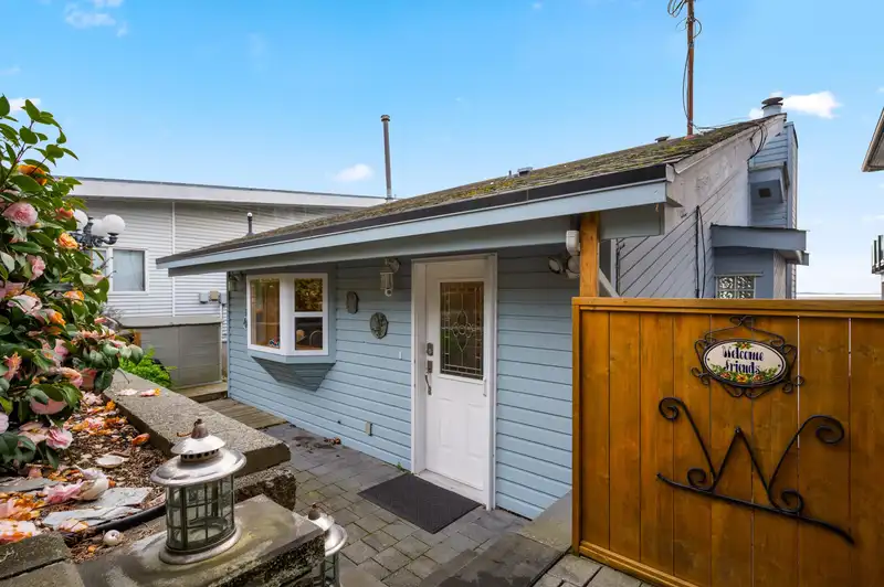 15456 COLUMBIA AVENUE - photo 4 of 40